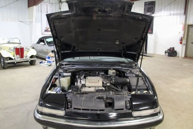 1990 Buick Reatta - photo 10