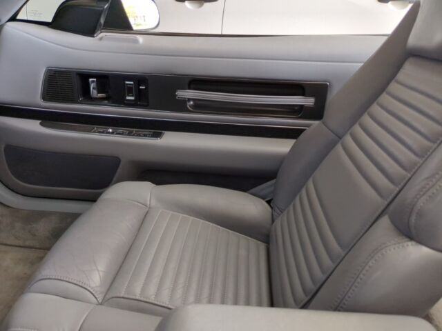 1990 Buick Reatta - photo 4
