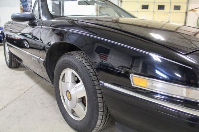 1990 Buick Reatta - photo 8