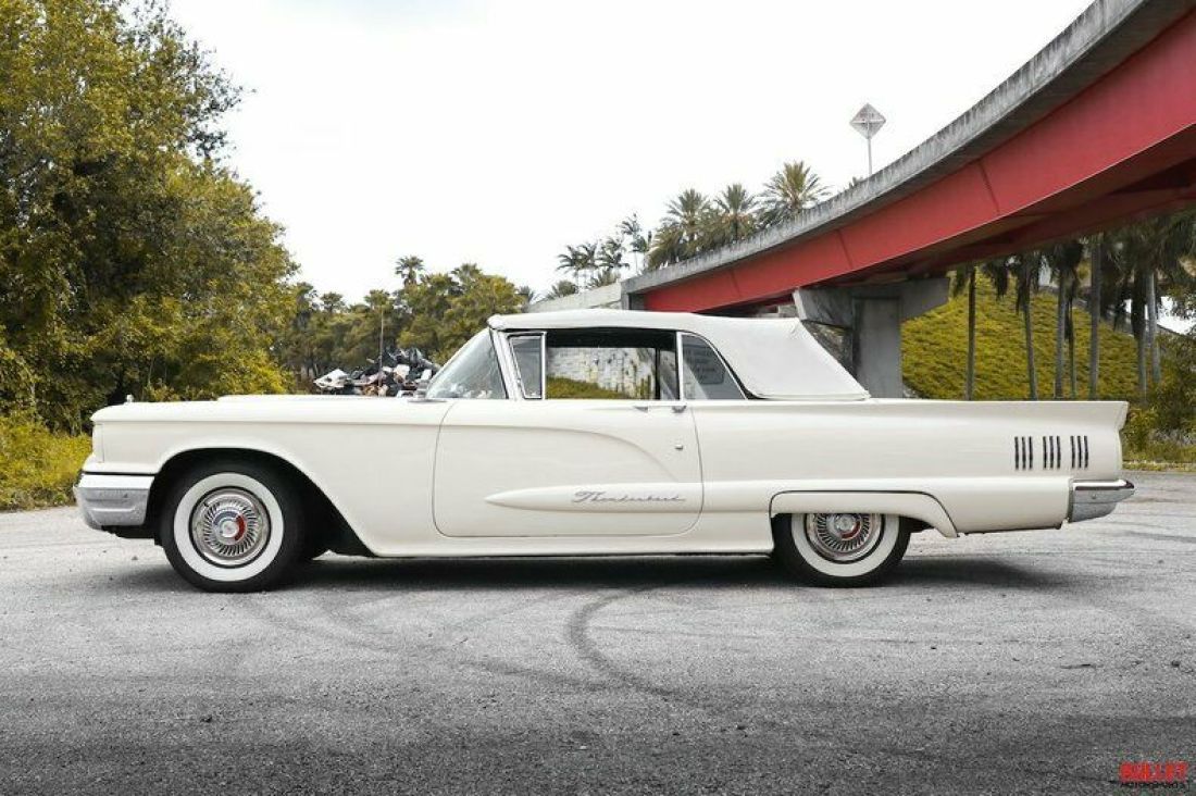 1960 Ford Thunderbird - photo 2