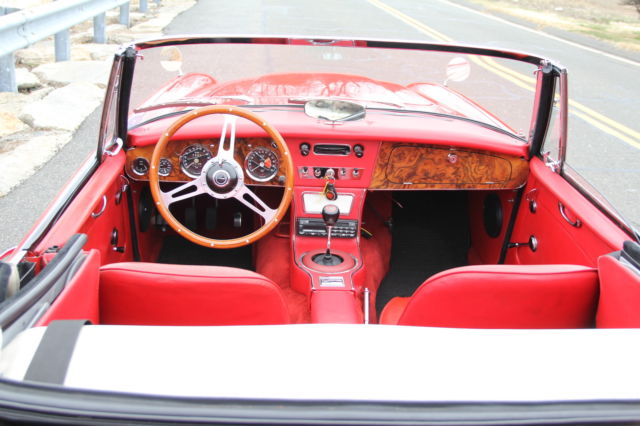 1967 Austin Healey 3000 2 door convertible - photo 5