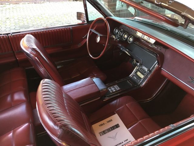 1966 Ford Thunderbird Convertible - photo 13