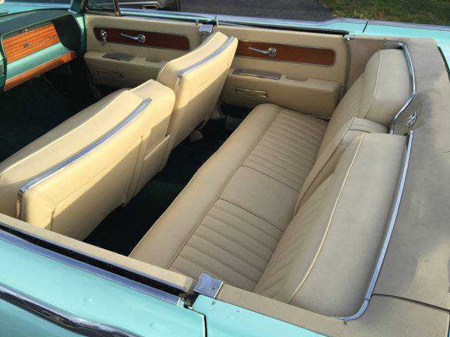 1961 Lincoln Continental CONVERTIBLE - photo 9