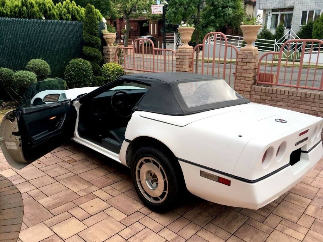 1987 Chevrolet Corvette - photo 6