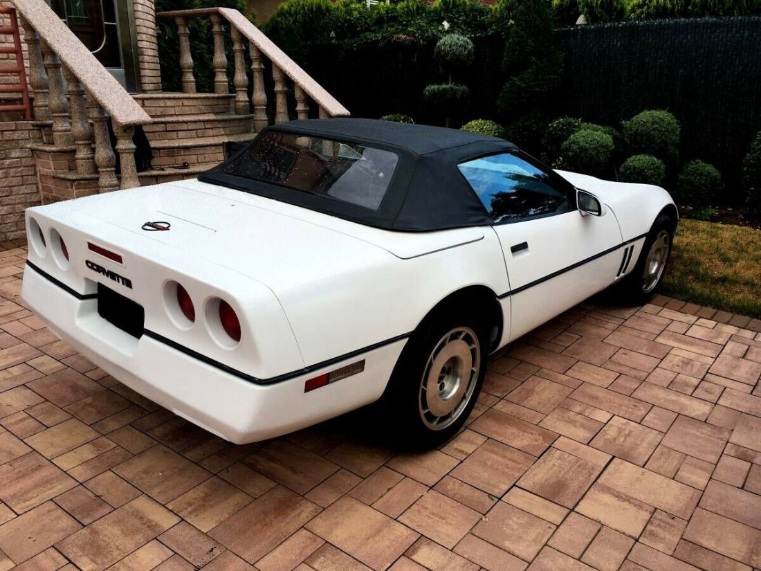 1987 Chevrolet Corvette - photo 7