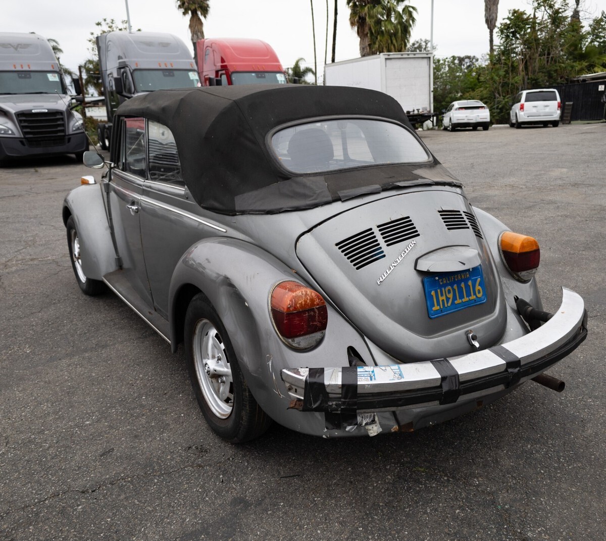 1979 Volkswagen Beetle - Classic Convertible–Low Miles-4 Speed-NO RESERVE - photo 9