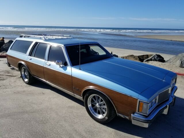 COOL 1988 Olds Custom Cruiser Wagon,Impala SS susp,17s,AC,NO RUST CALIFORNIA CAR 1988 Oldsmobile Custom Cruiser A Beautiful CUSTOM Custom Cruiser!