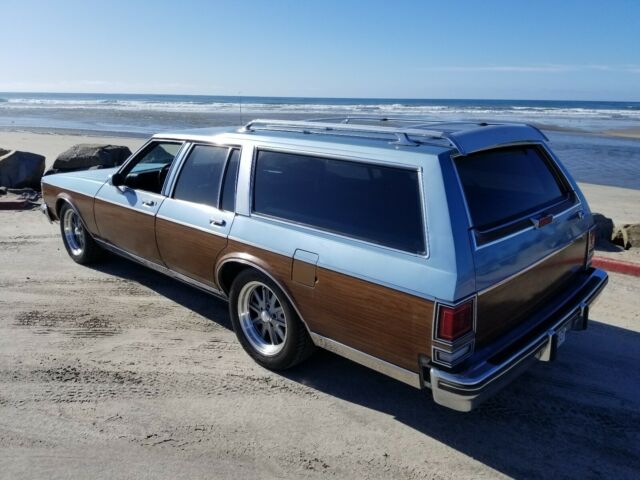 1988 Oldsmobile Custom Cruiser A Beautiful CUSTOM Custom Cruiser! - photo 11