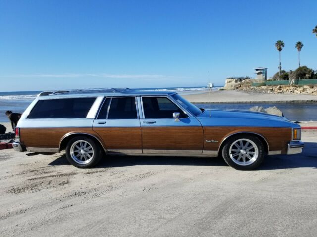 1988 Oldsmobile Custom Cruiser A Beautiful CUSTOM Custom Cruiser! - photo 3