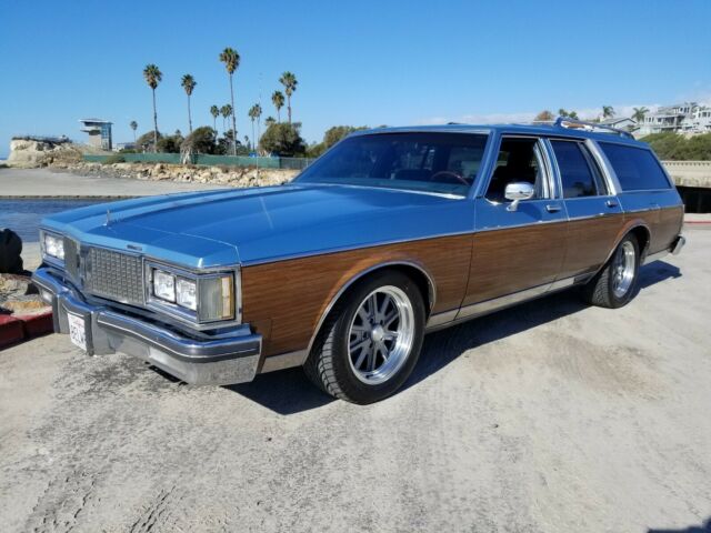 1988 Oldsmobile Custom Cruiser A Beautiful CUSTOM Custom Cruiser! - photo 9