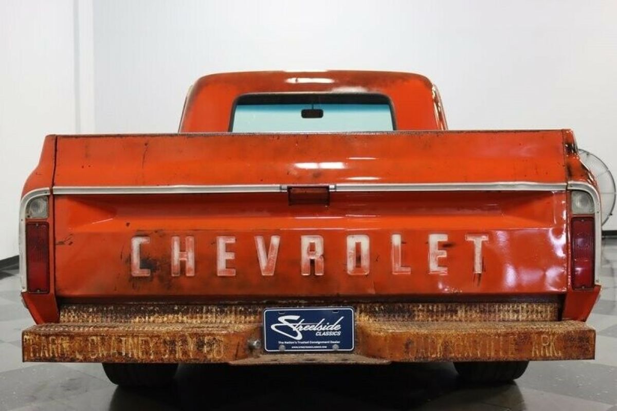 1967 Chevrolet C-10 Patina Restomod - photo 12