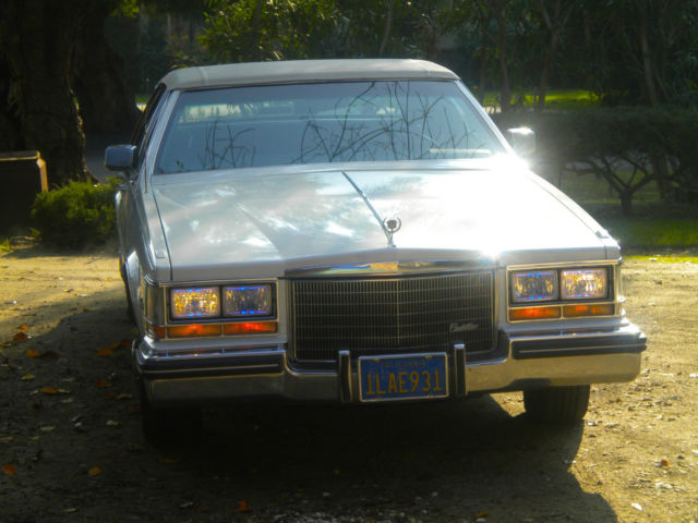 1985 Cadillac Seville - photo 3