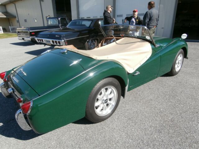 Cool little Triumph in excellent condition with no rust 1959 Triumph TR3 vinyl/leather