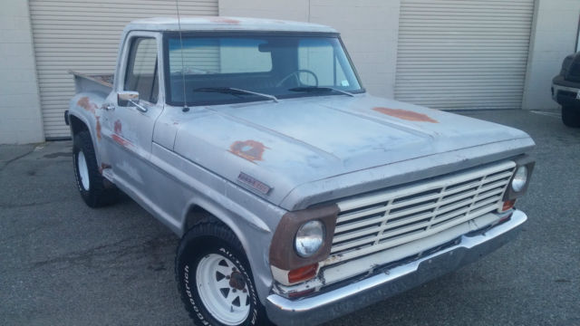 Cool Looking F-100 Shortbox Flareside Shop Truck! NO RESERVE! 1967 Ford F-100 Standard Cab