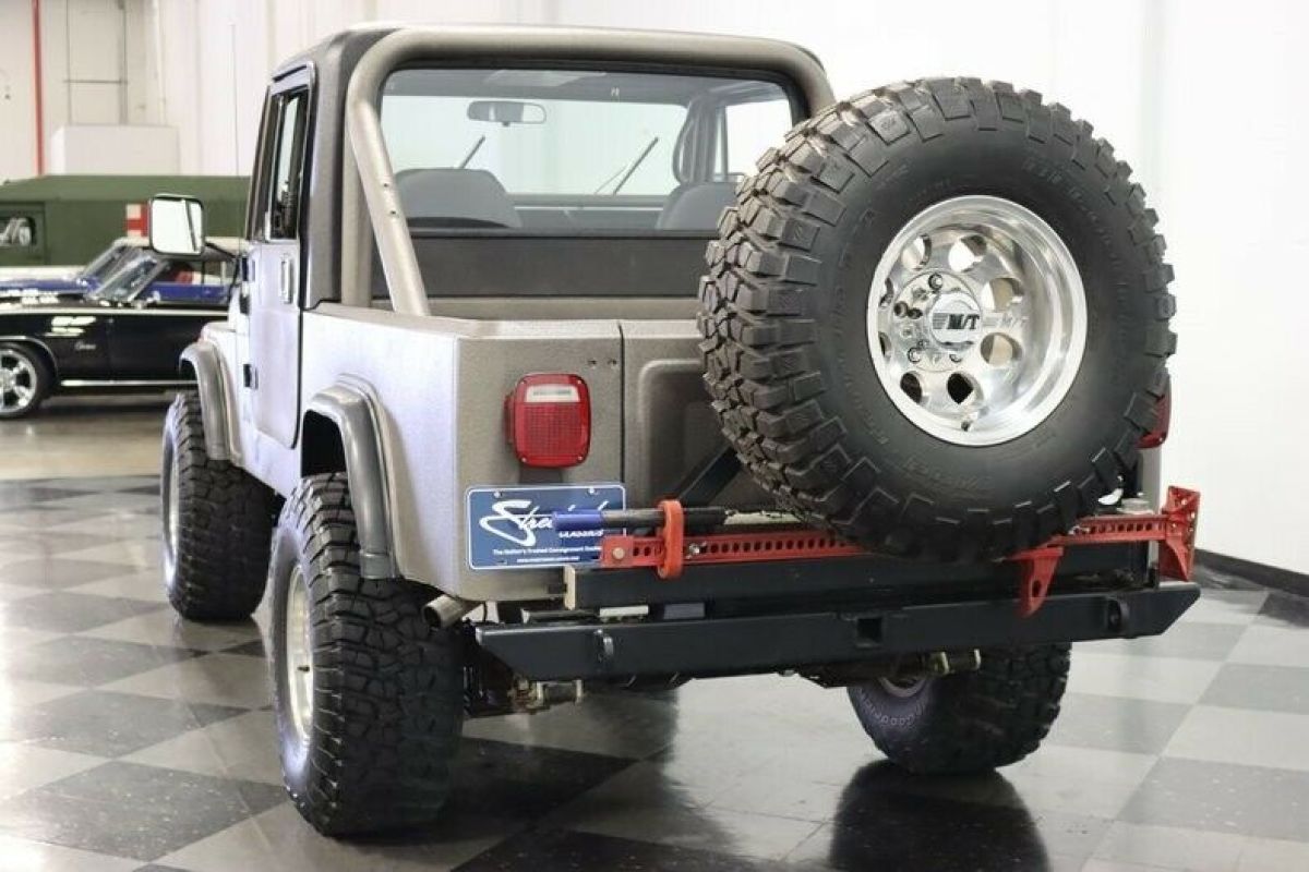 1983 Jeep CJ Scrambler - photo 11