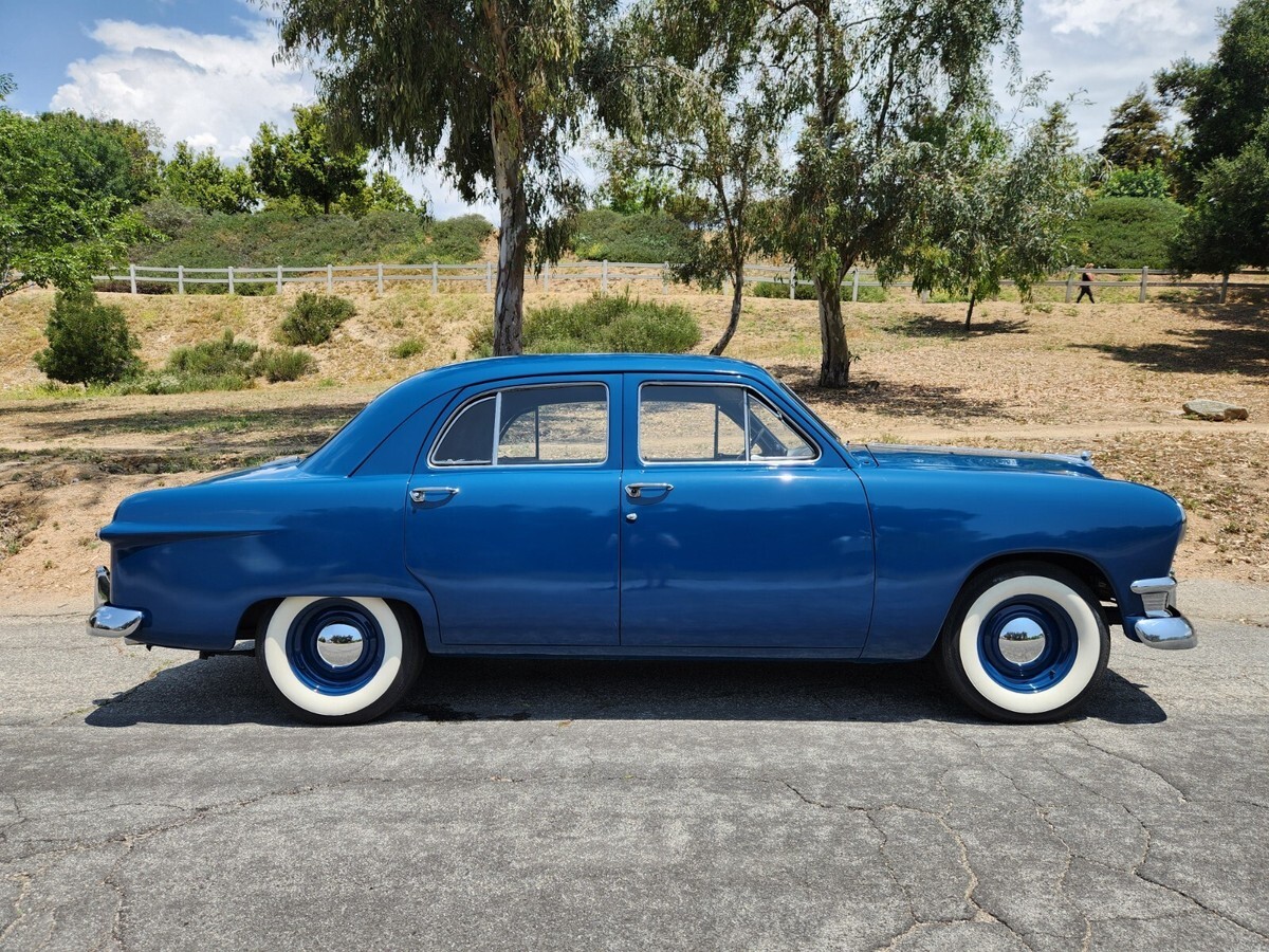 1950 Ford Deluxe Custom - photo 2