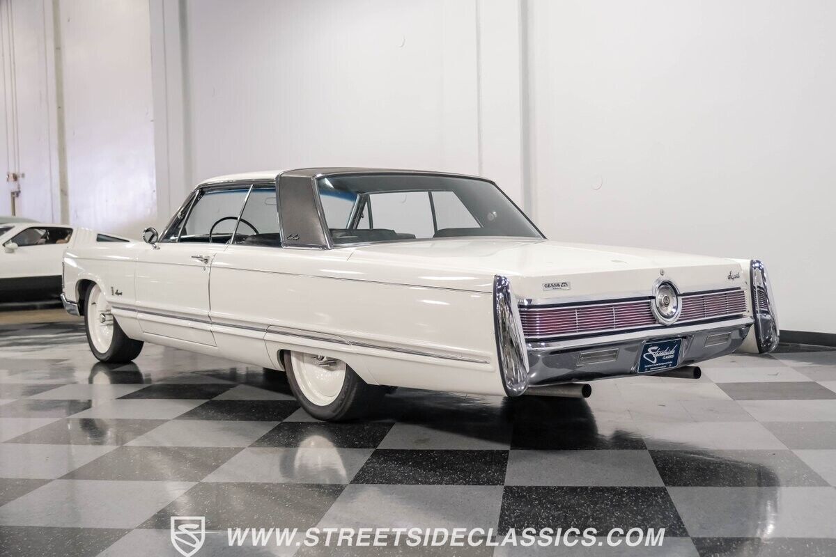 1967 Chrysler Imperial Crown - photo 11