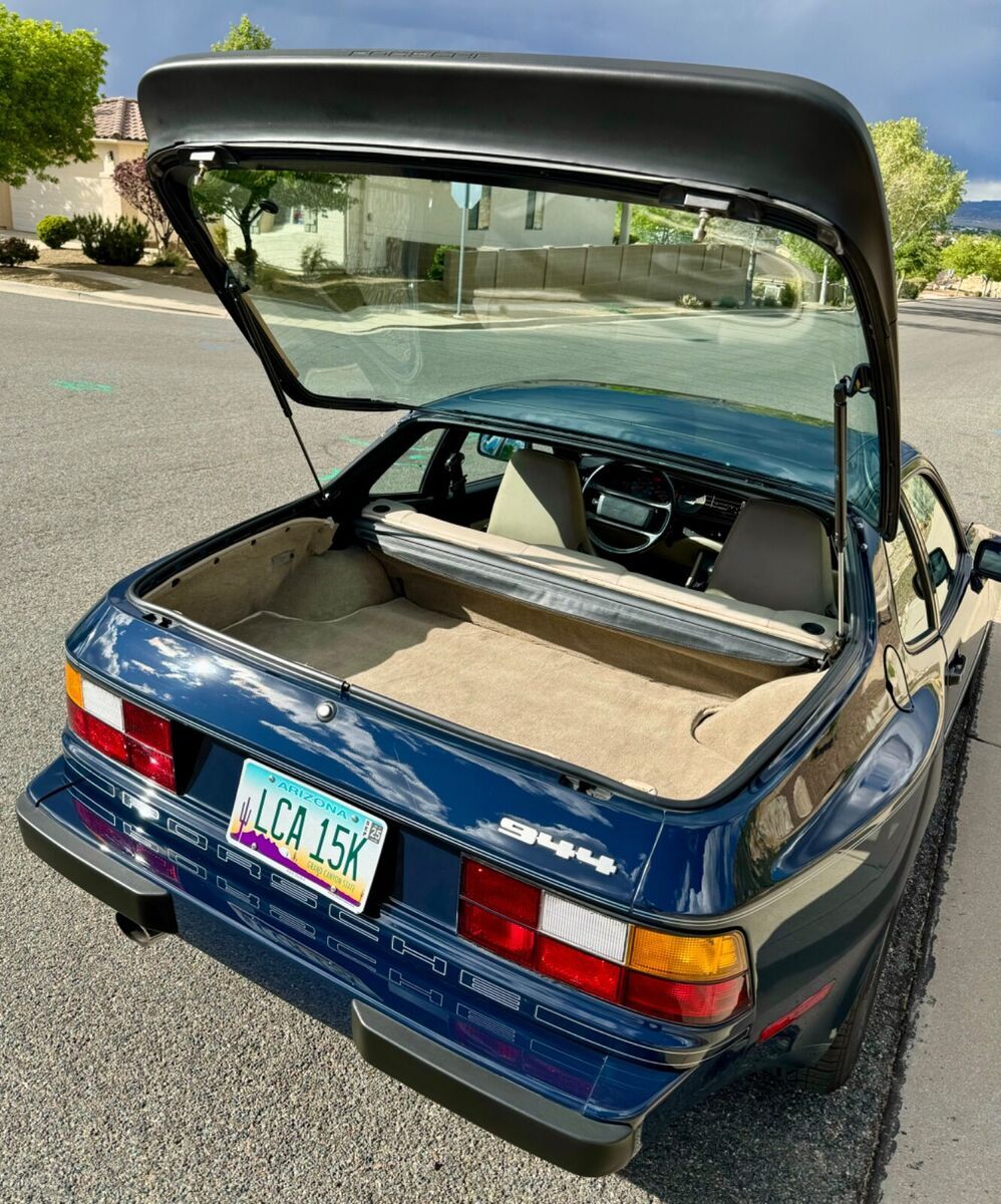 1985 Porsche 944 - photo 10