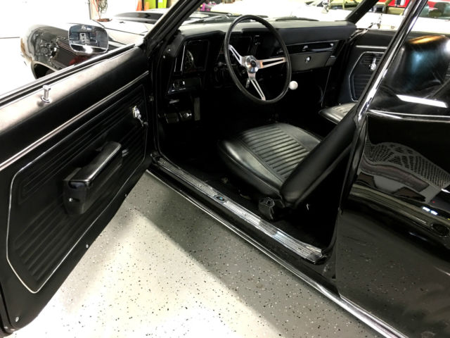 1969 Chevrolet Camaro 427CI - 4 SPEED- SHOW QUALITY - photo 7
