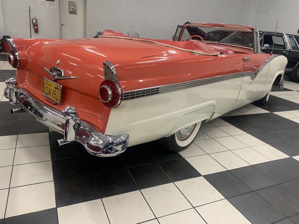 1956 Ford Sunliner - photo 3