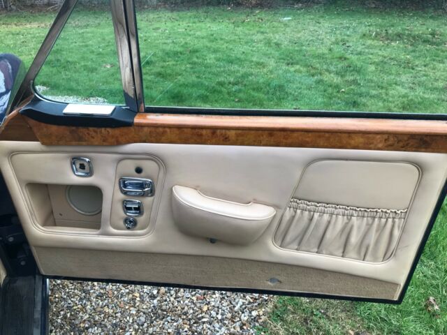 1977 Rolls-Royce Corniche - photo 12