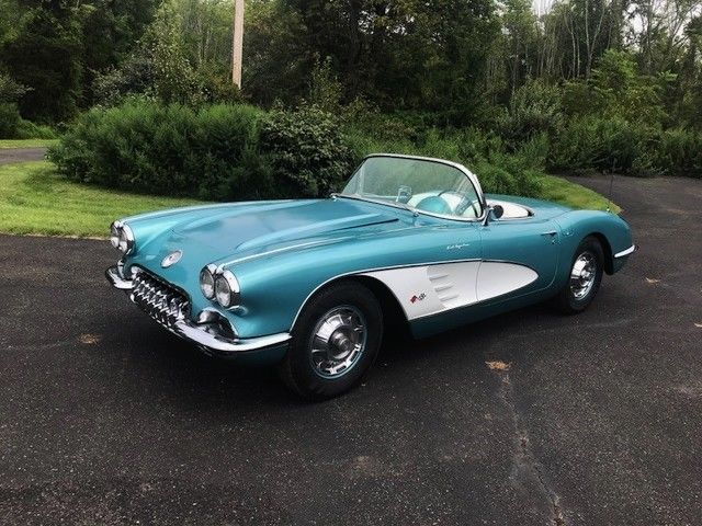 CORRECT NUMBERS # /FUEL INJECTION/290 HP/4 SPEED/ FRESH RESTORED/ 1958 1960 1961 1959 Chevrolet Corvette Fuel Injected Roadster