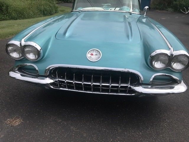 1959 Chevrolet Corvette Fuel Injected Roadster - photo 3
