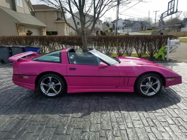 Corvette "Barbie" 1985 1985 Chevrolet Corvette