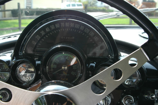 1961 Chevrolet Corvette - photo 9