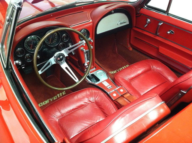 1965 Chevrolet Corvette CONVERTIBLE - photo 12