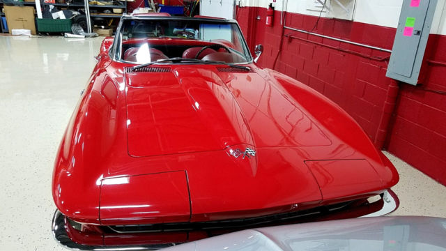 1965 Chevrolet Corvette CONVERTIBLE - photo 5