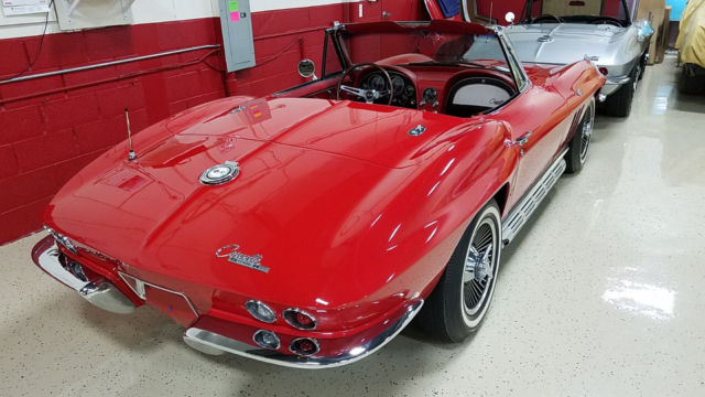 1965 Chevrolet Corvette CONVERTIBLE - photo 7