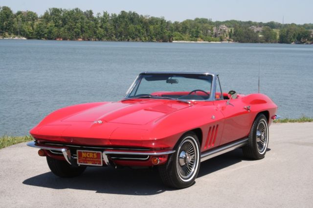 1965 Chevrolet Corvette Convertible - photo 10