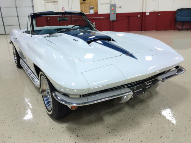CORVETTE 1967 427/435HP TRIBUTE STING RAY CONVT,P.S,P/B,4-SP,2-TOPS,SIDE EXHAUST 1967 Chevrolet Corvette