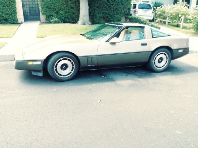 1985 Chevrolet Corvette - photo 2