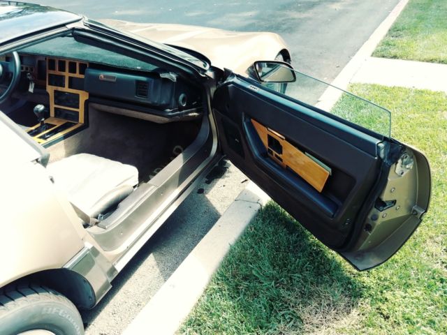1985 Chevrolet Corvette - photo 7