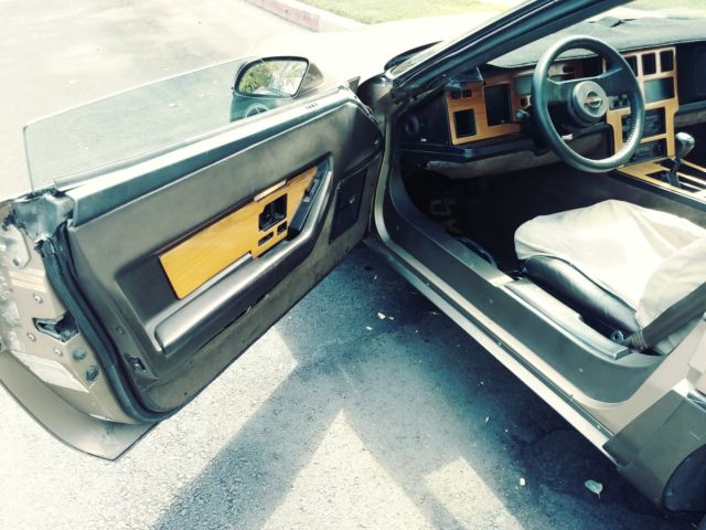 1985 Chevrolet Corvette - photo 8