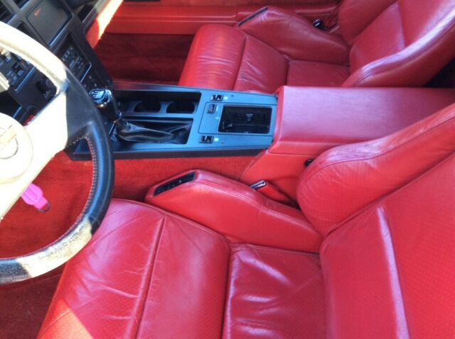 corvette 1987 converbile red with black top red interior no leaks any were 1987 Chevrolet Corvette Black trim