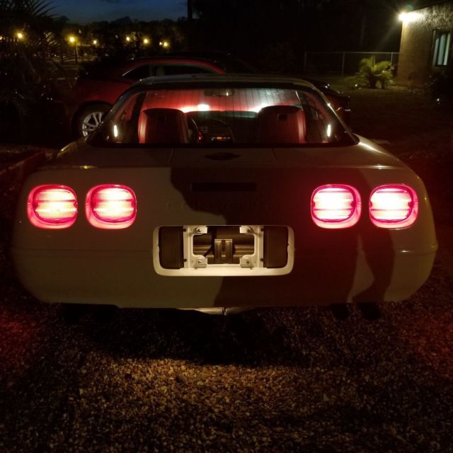 1991 Chevrolet Corvette - photo 3