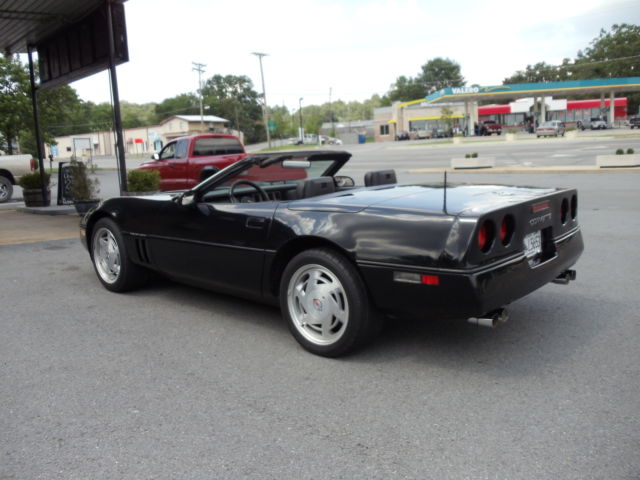 1989 Chevrolet Corvette c-4 CONVERTIBLE - photo 2