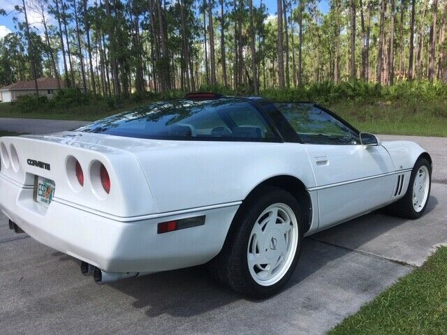 1988 Chevrolet Corvette - photo 4
