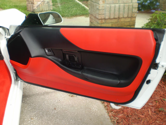 1994 Chevrolet Corvette Base Convertible 2-Door - photo 11