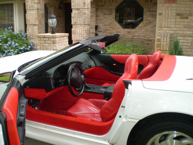 1994 Chevrolet Corvette Base Convertible 2-Door - photo 9