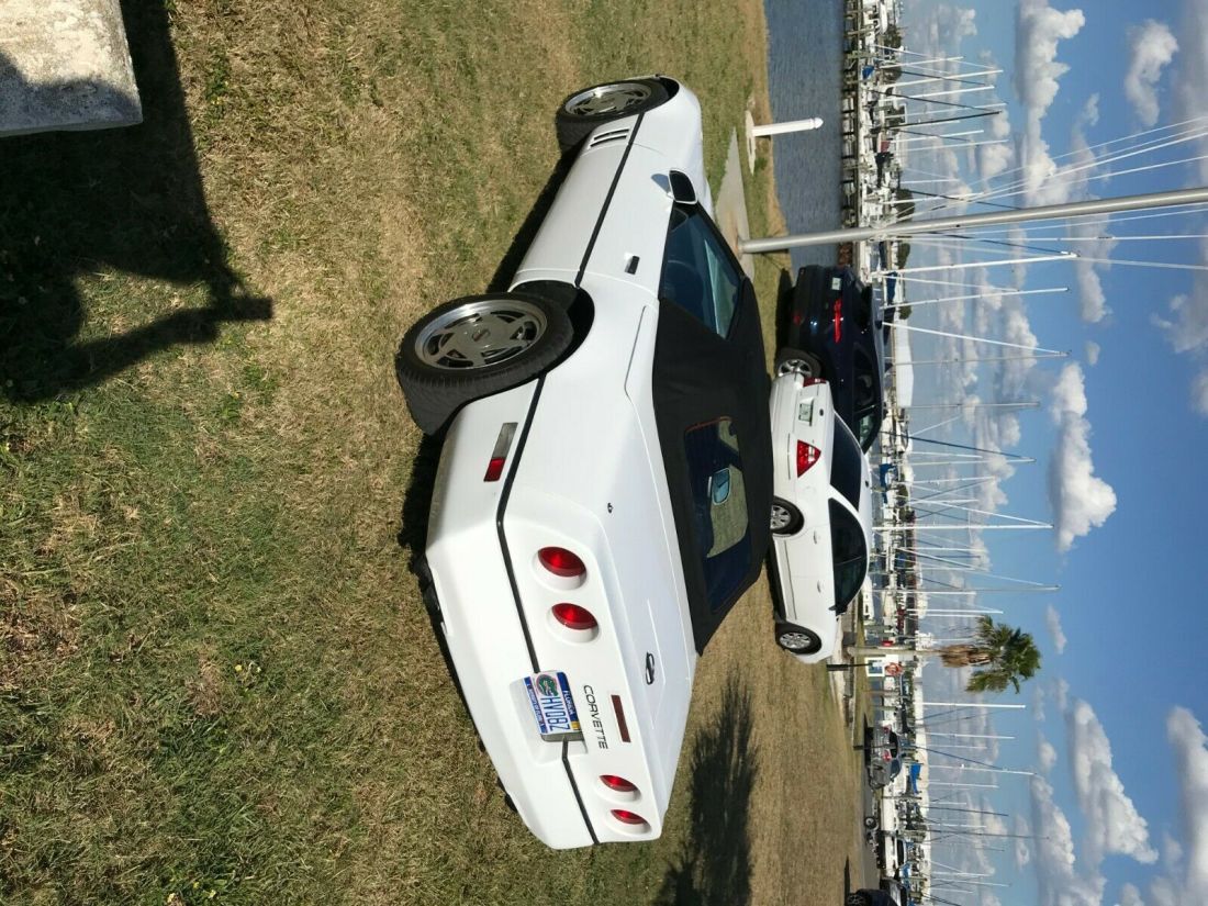 1988 Chevrolet Corvette - photo 10