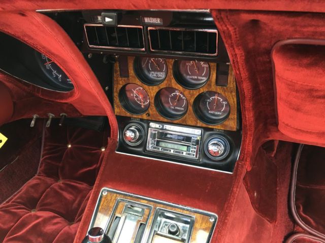 1976 Chevrolet Corvette - photo 13