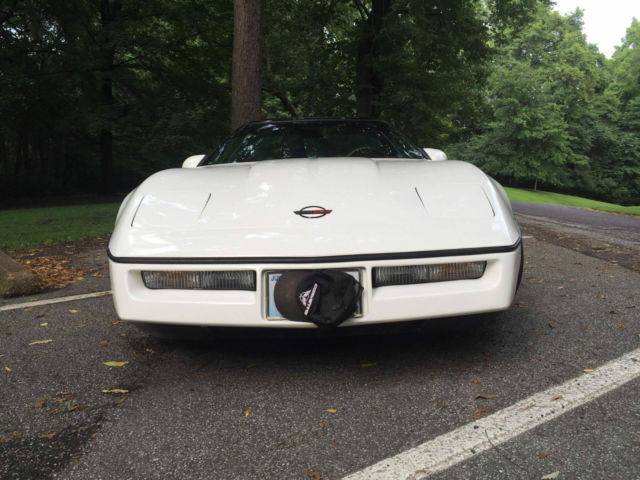 1987 Chevrolet Corvette Base Hatchback 2-Door - photo 6