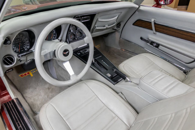 1977 Chevrolet Corvette - photo 2