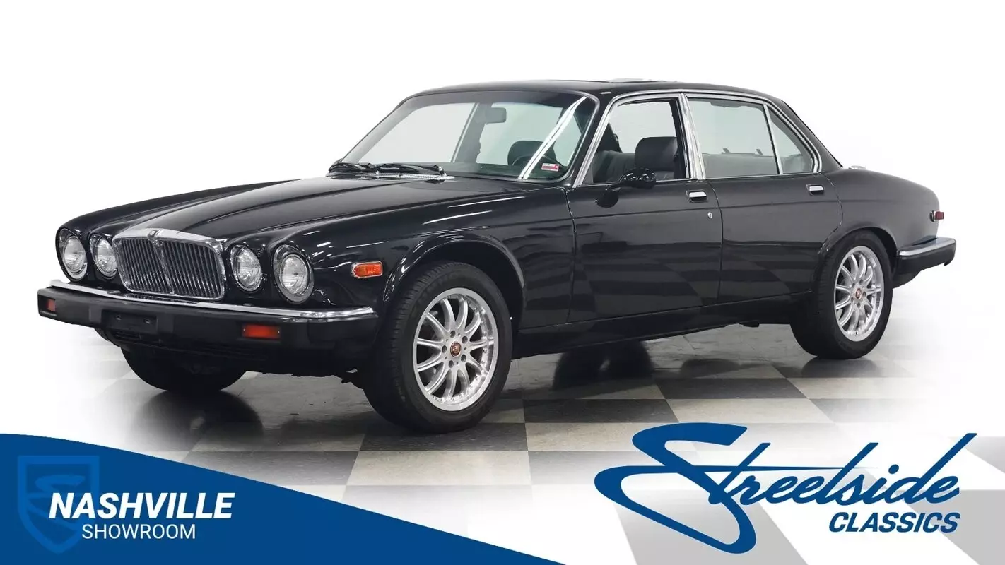 CORVETTE LT1 SWAP, OVERDRIVE AUTOMATIC, AIR CONDITIONING INTERIOR, NICE BLACK PA 1983 Jaguar XJ6 Restomod