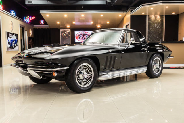 1965 Chevrolet Corvette Convertible - photo 11