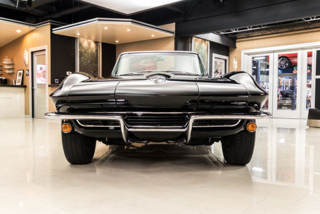 1965 Chevrolet Corvette Convertible - photo 12